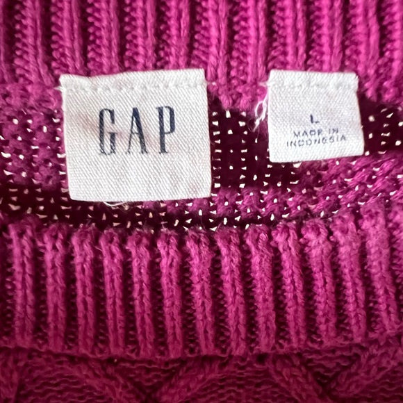 Gap Crew Sweater - Picture 3 of 3